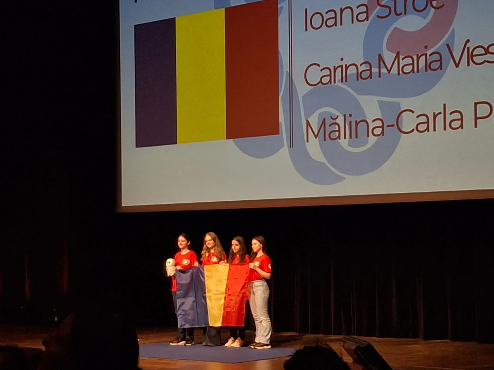 Reginele matematicii. Cine sunt cele patru fete care au adus României cel mai bun rezultat din istorie la Olimpiada Europeană