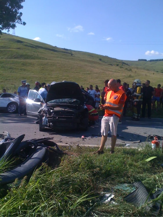 Poliţia a început cercetările în acest accident. FOTO: adevarul.ro