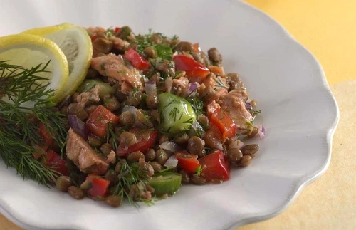 salata de linte cu somon de la conserva jpeg