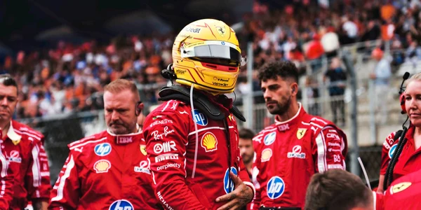 Formula 1 Lewis Hamilton Max Verstappen Distrusi Lando Norris Sezon 2025 jpg