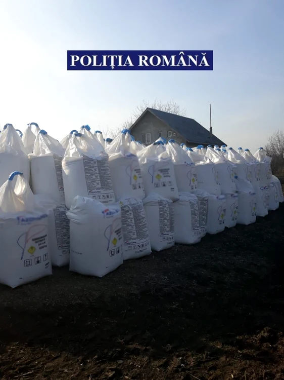 Produsele chimice, depozitate necorespunzător FOTO IPJ Călăraşi