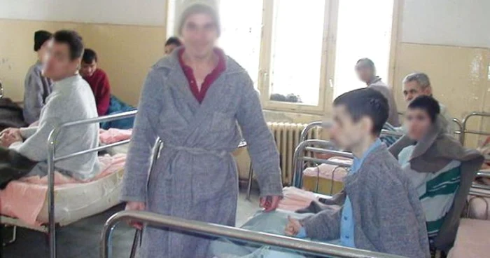 Secţia psihiatrie este aglomerată (foto arhivă)