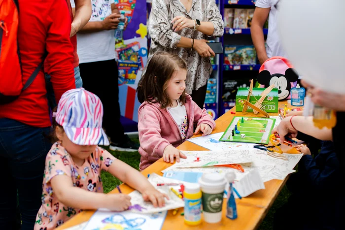 Cel mai mare Picnic în Familie, la Palatul Mogoșoaia: spațiu de joacă și distracție în aer liber 3 OW 5798 JPG