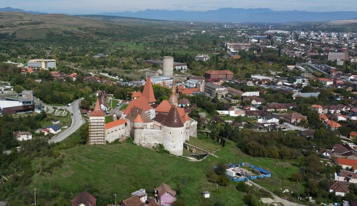 Orașe din România refăcute prin investiți milioane de euro. Foto - Adevarul/Daniel Gută