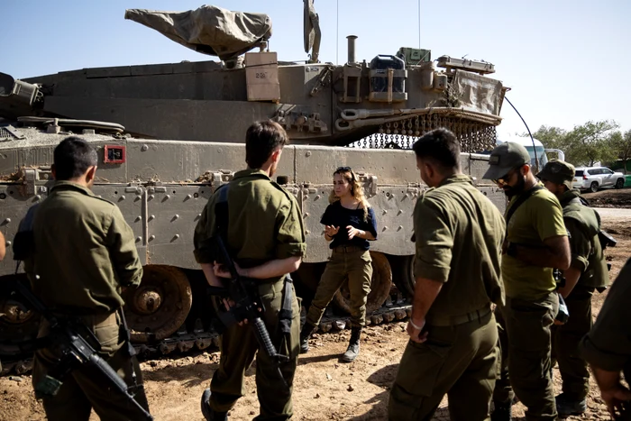 Soldați israelieni la granița cu Fâșia Gaza FOTO EPA-EFE