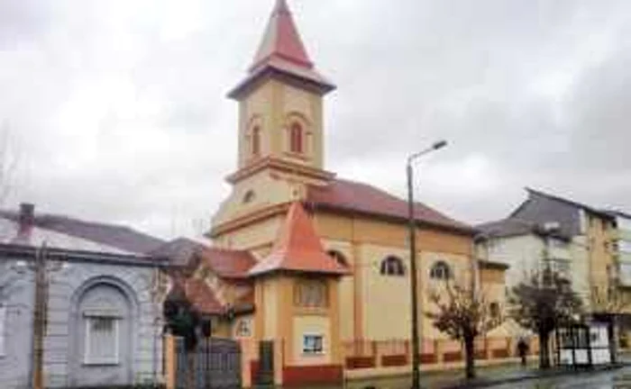 Aceasta este biserica din care au fost furate moaştele sfântului ierarh