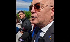 emil boc la vot foto facebook png