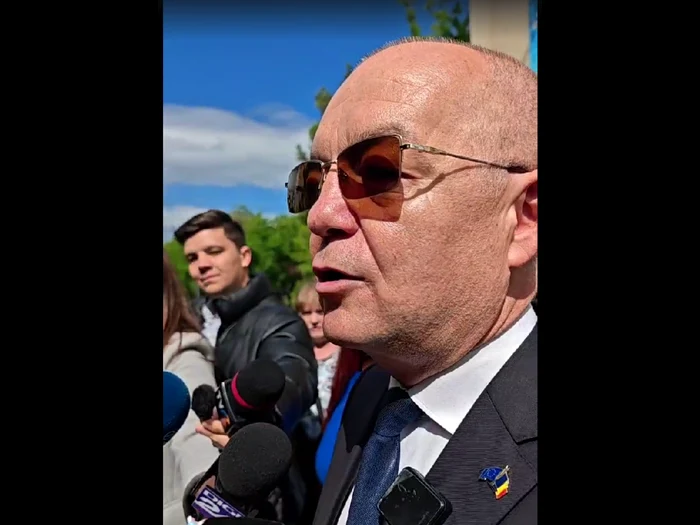 VIDEO Emil Boc consideră că alegerile de azi reprezintă „referendum pentru menținerea României în Uniunea Europeană”