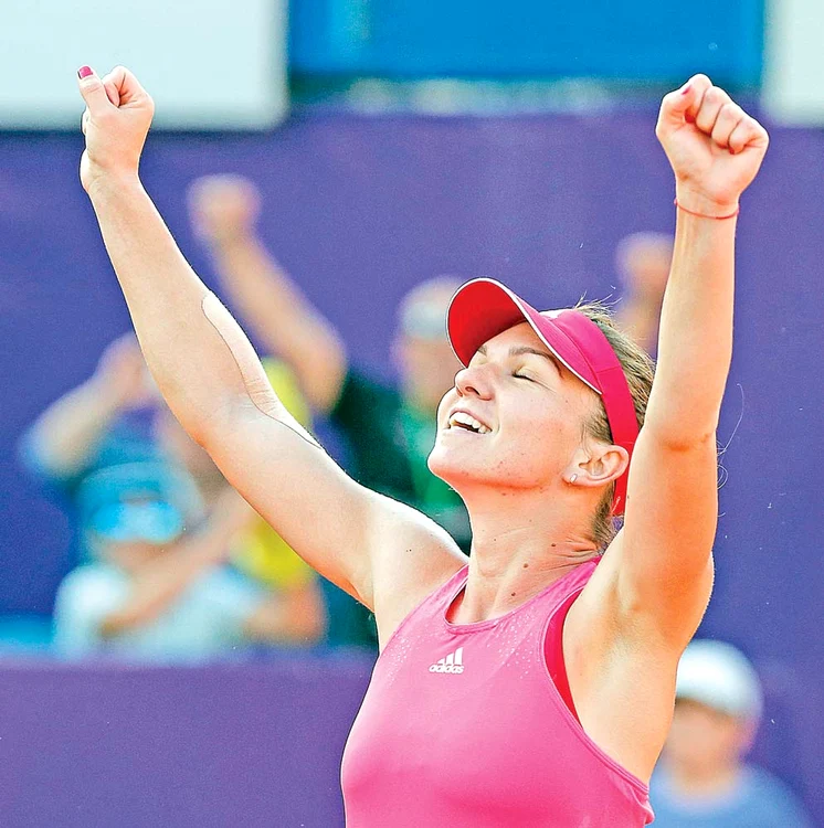
    Simona Halep este, de luni, pe locul 2 în lume, cea mai bună poziţie ocupată vreodată de o româncăFoto: Reuters  