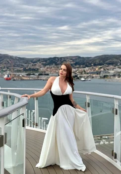 Cătălina Grama a mers în croazieră pe Costa Smeralda. foto: arhivă personală