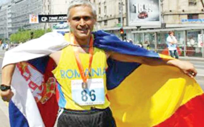 Cu steagul României, după maratonul Bucureşti, 2009