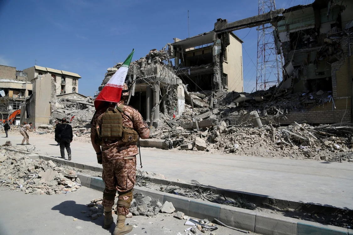 Piața Enqelab, Iran, după atacuri. FOTO Profimedia