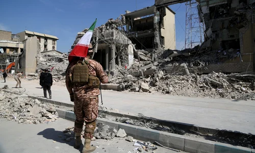 O imagine a distrugerilor din Piața Enqelab, Iran FOTO Profimedia