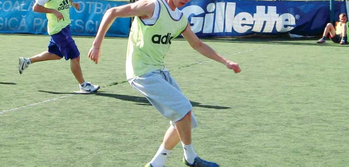 Adrian Stoian are 19 ani şi a jucat primul meci la Roma pe vremea lui Spaletti, cu Juventus. Foto: soccermanager.com
