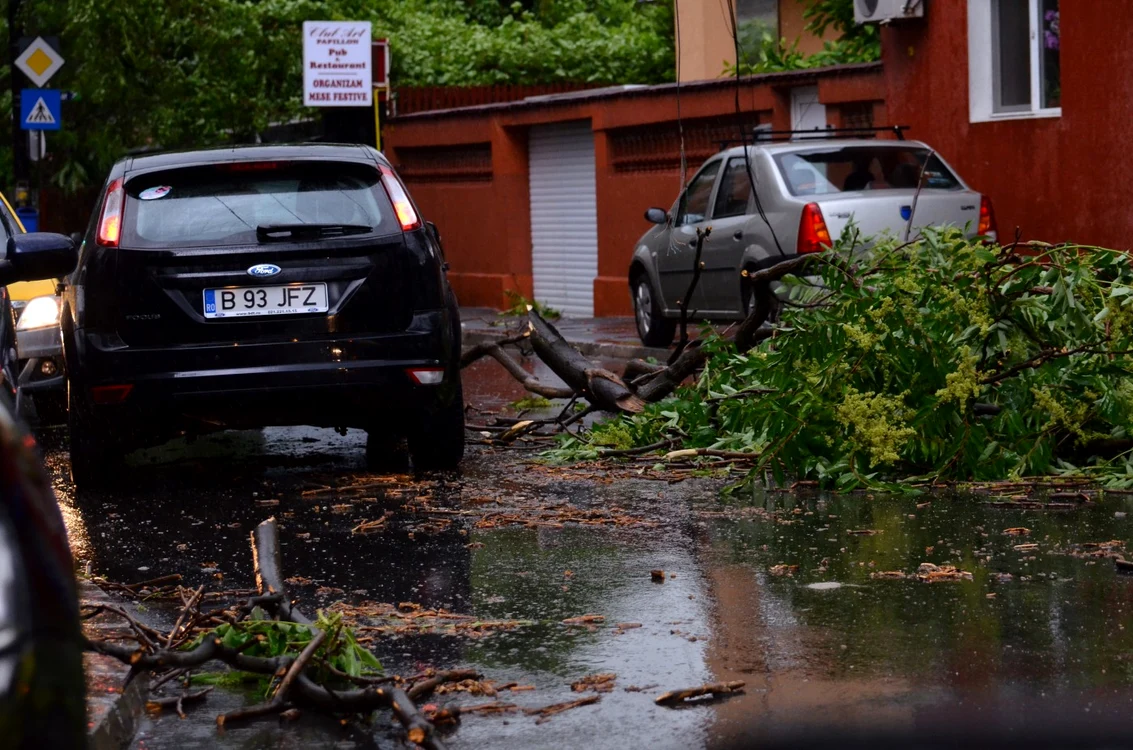 Furtuna a avut loc joi după-amiază. FOTO: Arhivă Adevărul