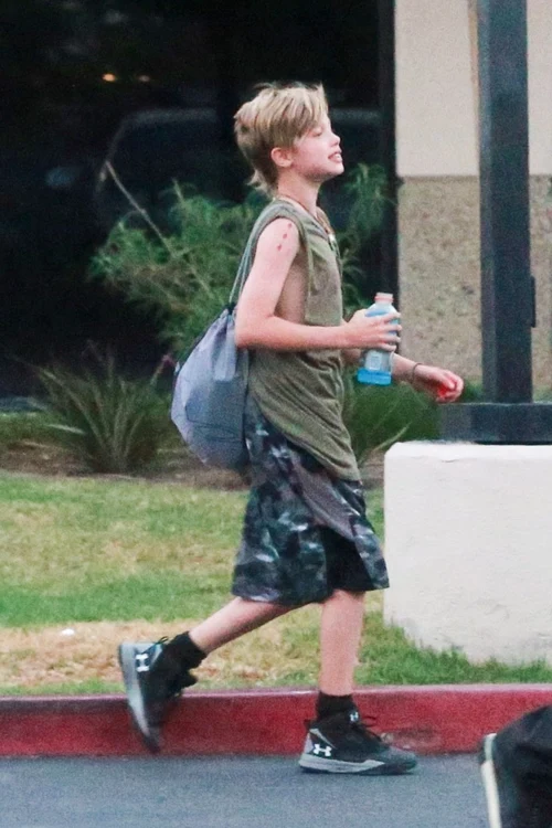 *EXCLUSIVE* Shiloh Jolie Pitt cools off after practice at Sports Academy jpeg
