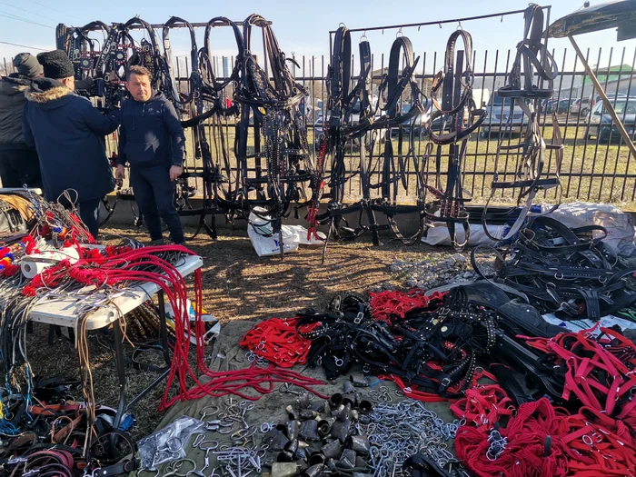 Obiectele bine lucrate, din materiale de calitate, au prețuri pe măsură FOTO: Alina Mitran