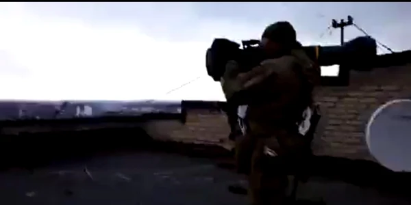 video cu soldati ucraineni care lansează rachete antitanc - foto captură video/Twitter