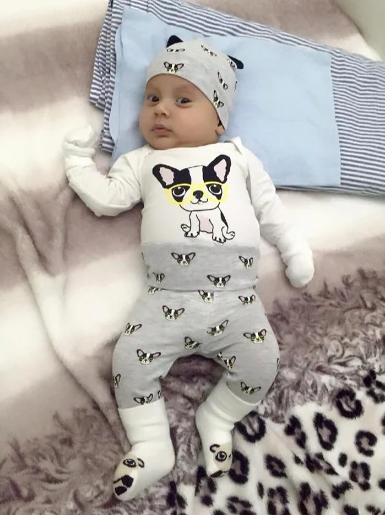 Claudia Sexxy şi-a luat foarte în serios rolul de părinte, cu micuţul Gabriel Alexandru