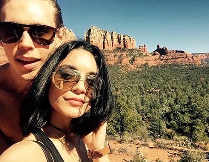 
    Vannesa Hudgens a scos de pe Instagram poza buclucașăFoto: arhivă personală  