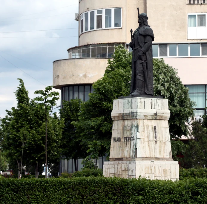 Statuia lui Vlad Țepeș, Giurgiu. Wikipedia