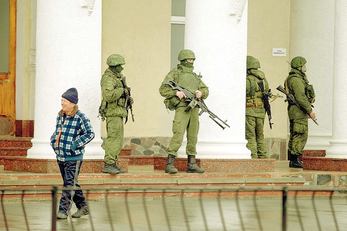 
    Parlamentul regiunii a demis  Guvernul local,  în cursul unui  vot, desfăşurat joi seara (fotografii: reuters)  