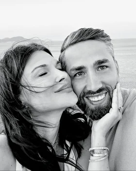 Monica Bîrlădeanu și medicul Valeriu Gheorghiță