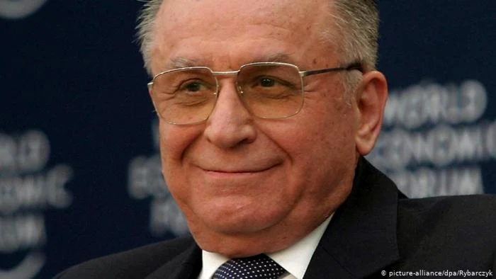 Ion Iliescu are 90 de ani.