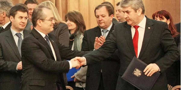 Emil Boc şi Gabriel Oprea caută soluţii pentru a-şi maximiza rezultatele electorale  