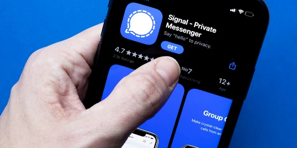 Aplicatie Signal smartphone FOTO Shutterstock