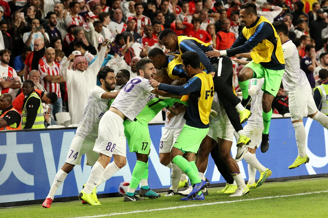 
    Al-Ain a eliminat-o pe River Plate, regina Americii de Sud, şi va juca pentru prima dată finala competiţieifoto: EPA  