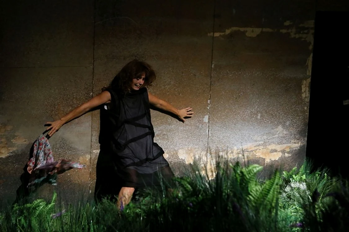„Conversaţie după înmormântare”, la Teatrul Bulandra din Bucureşti FOTO Mihaela Marin