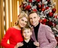 Îndrăgitul interpret de muzică populară abia aștepta să ajungă să își vadă familia după maratonul de concerte de la Revelion