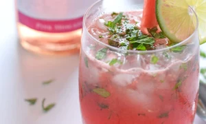 Cocktail cu menta si pepene rosu jpeg