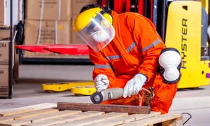 muncitor pe santier jpeg