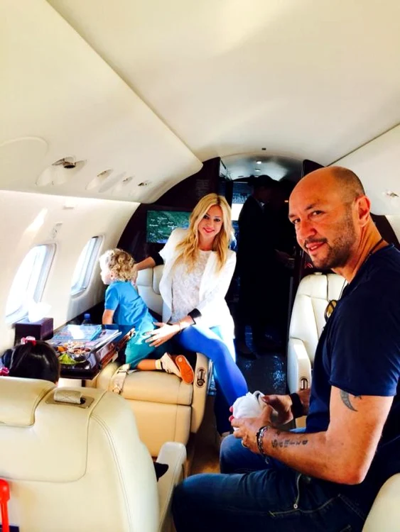 Familia Zenga se bucura de confort si intr-un avion