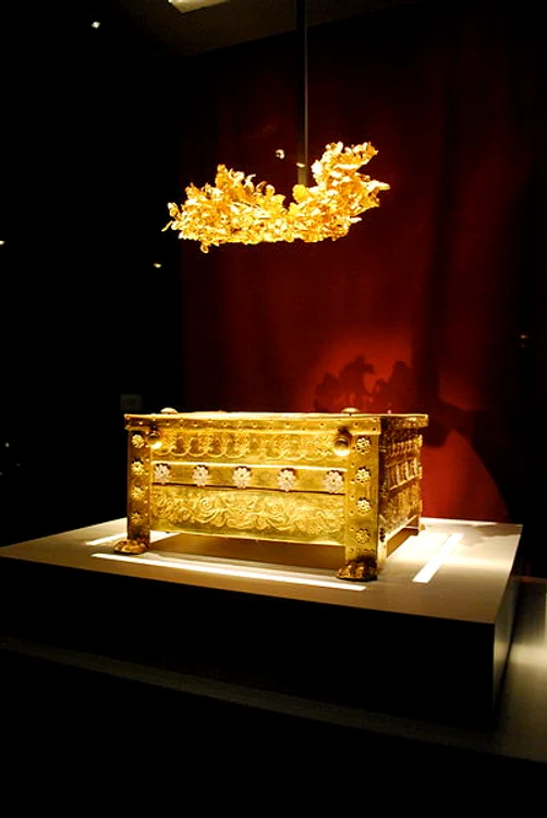 philip ii larnax vergina greece 0 jpg jpeg