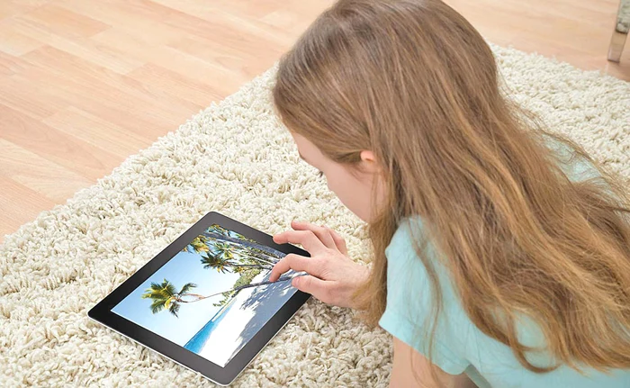 Adolescenta s-a plâns la politie că tatăl ei a lovit-o rău