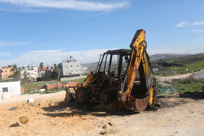 Vehicule incendiate de coloniștii israelieni în Cisiordania FOTO PROFIMEDIA