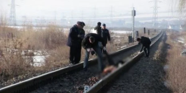 La faţa locului a sosit şi o echipă de criminalişti FOTO