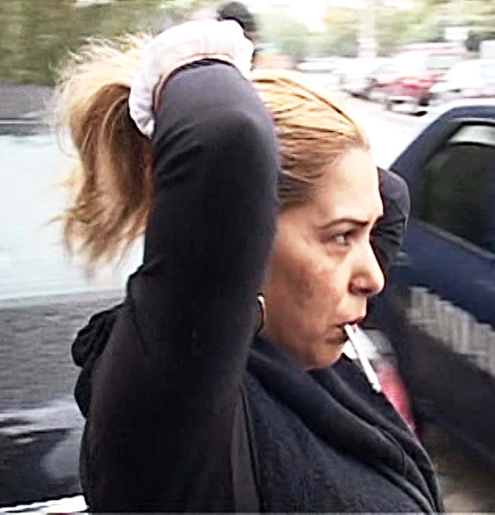 Mama Elena, alias ”Regina Magiei Albe”