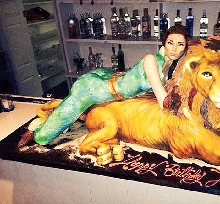 S-a vrut călare pe leu