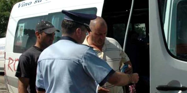 Poliţiştii s-au împărţit pe echipe