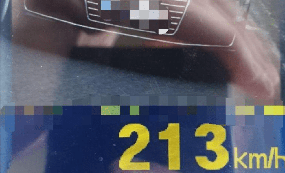 Șofer maghiar prins în România cu 213 km/h. S-a ales cu dosar penal, însă pentru un cu totul alt motiv