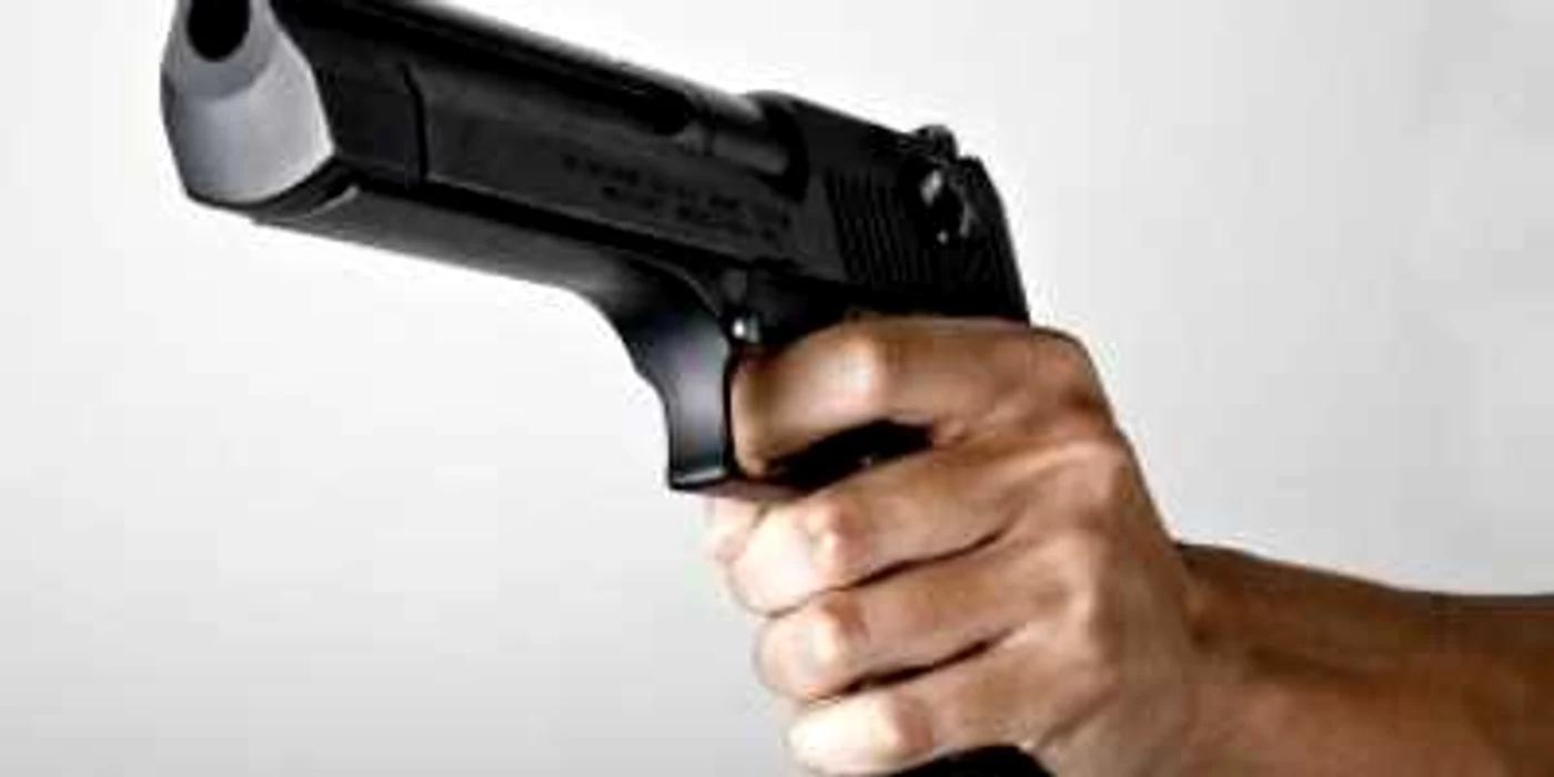 Arad: UPDATE Cei doi poliţişti răniţi într-un poligon de tragere sunt în operație