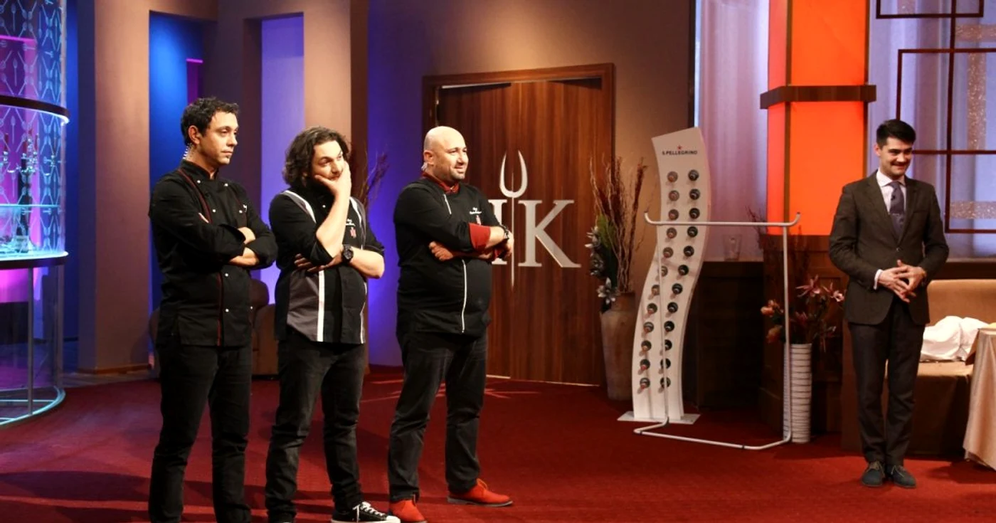 Cei trei chefi de la „Hell’s Kitchen- Iadul bucătarilor“ sunt pregătiţi de jurizare FOTO Antena 1