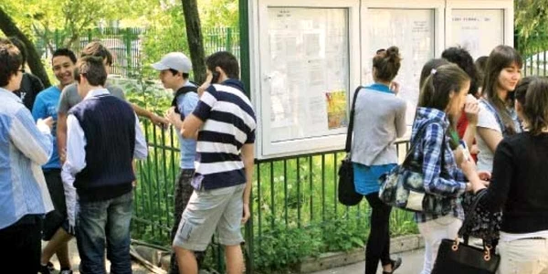 Peste 1.500 de note sub cinci şi doar 100 de note de zece