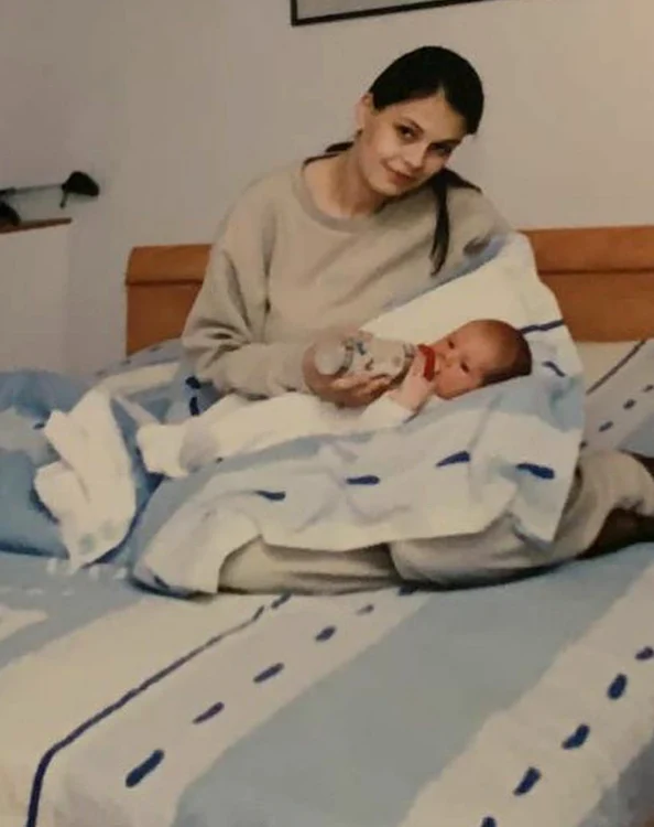 Anca Serea, alături de David, primul său copil 