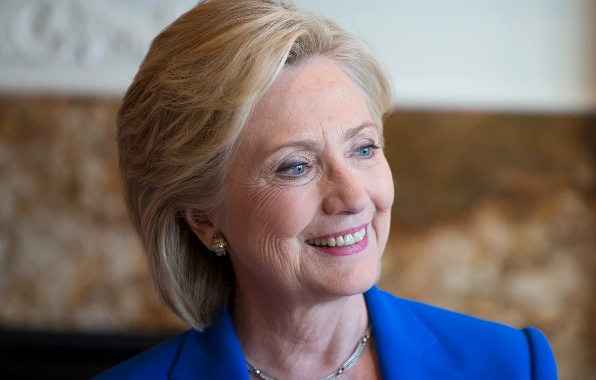 
    Hilary Clinton pare că a întinerit peste noapte.foto: Getty Images  