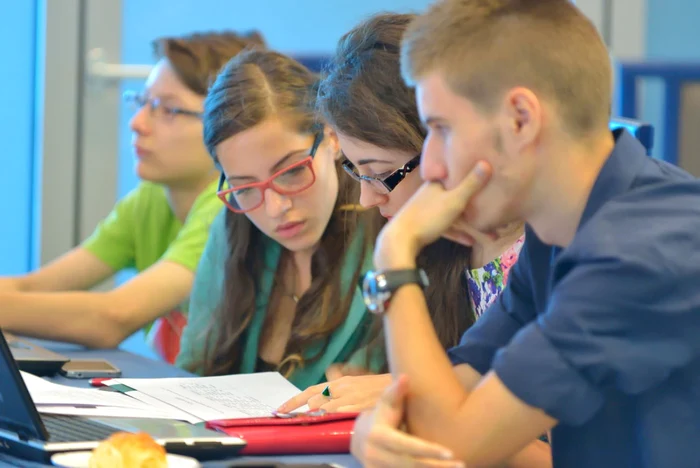 Tinerii au dezvoltat planuri de proiecte sociale. Foto: ArcelorMittal Galaţi